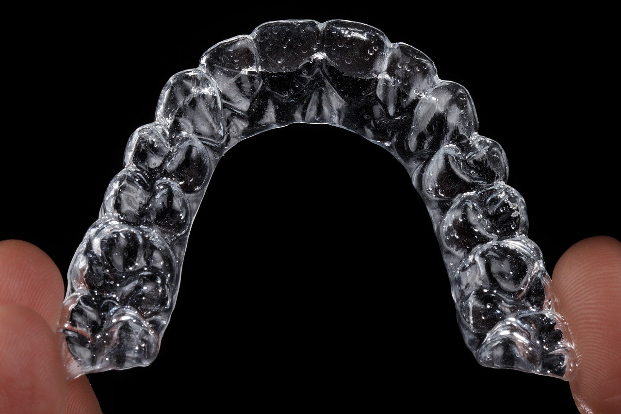 aligner, invisible aligner, orthodontics